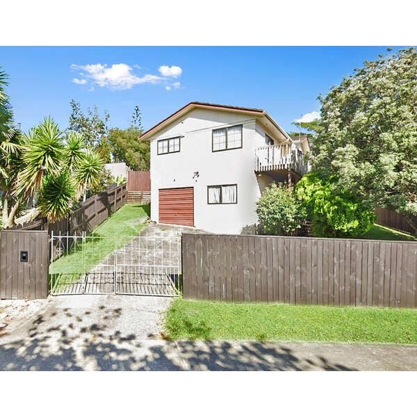 18 Malaspina Place, Papatoetoe, Auckland - Carousel 1