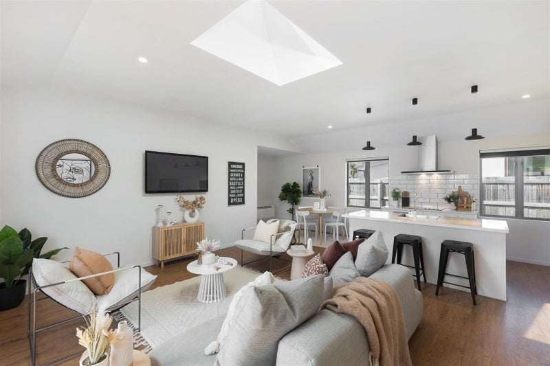 15 Rere Road, Lake Hayes, Queenstown - Carousel 2