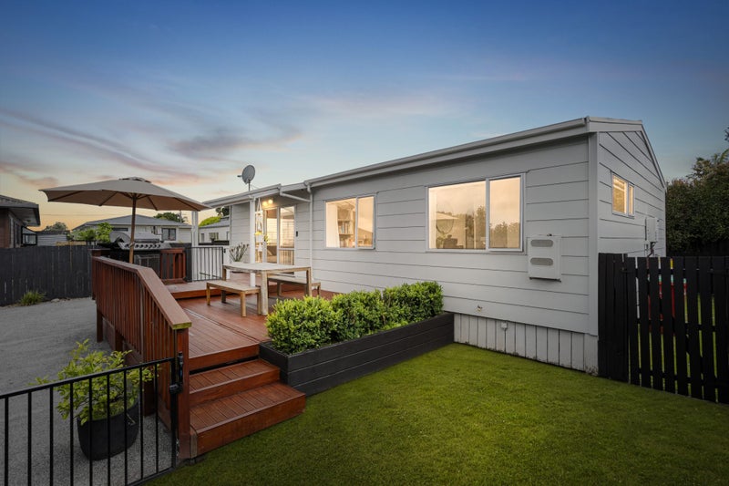 3/27 Abbotleigh Avenue, Te Atatū Peninsula, Auckland - Carousel 1