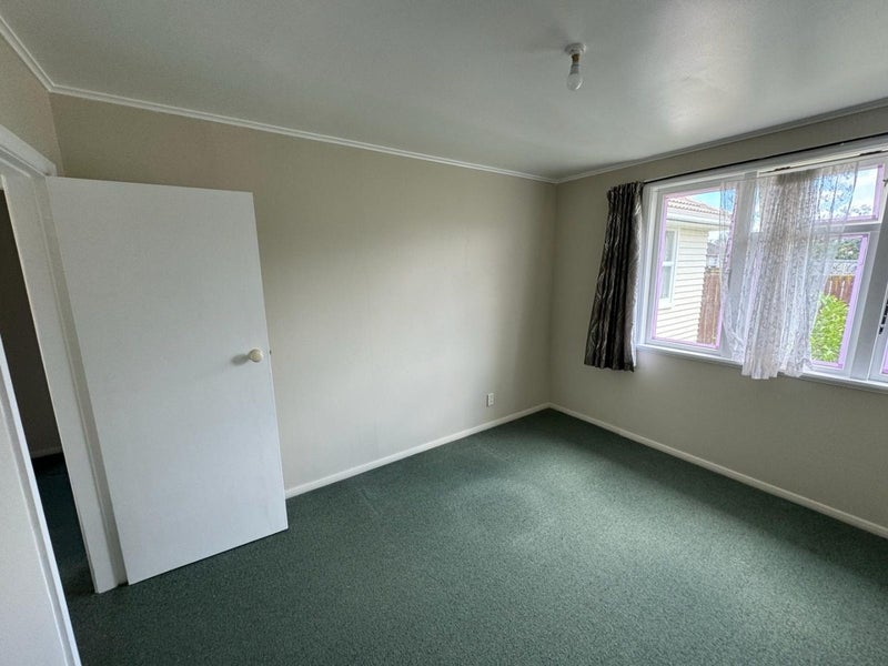 1A Rawlings Street, Bader, Hamilton - Carousel 20