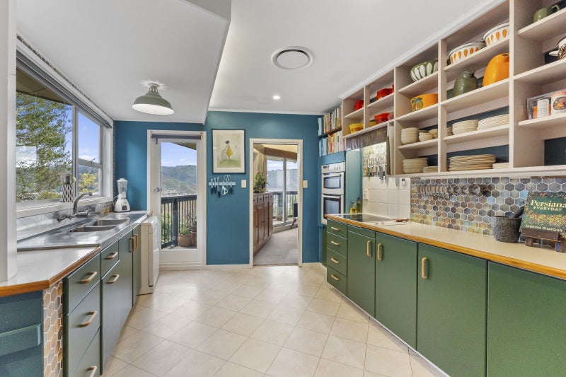 26 Gurney Road, Kelson, Lower Hutt - Carousel 1