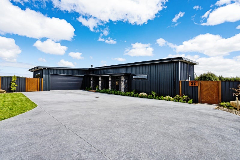 22 Glenda Place, Seaward Bush, Invercargill - Carousel 1