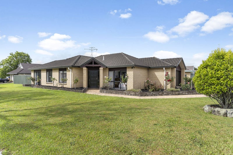 60 Tington Avenue, Wattle Downs, Auckland - Carousel 1