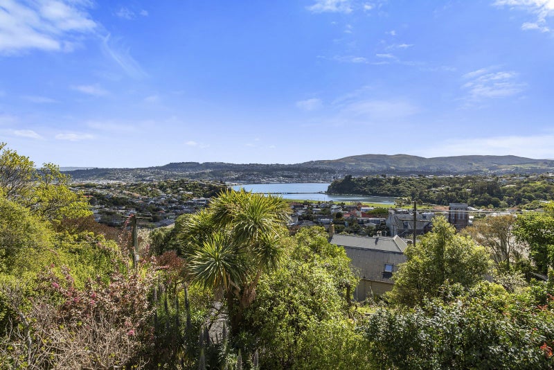8 Merchiston Street, Andersons Bay, Dunedin - Carousel 2