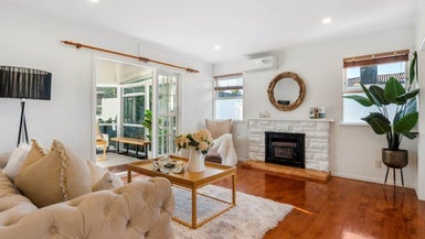 35 Compton Street, Hillcrest, Auckland - Carousel 1