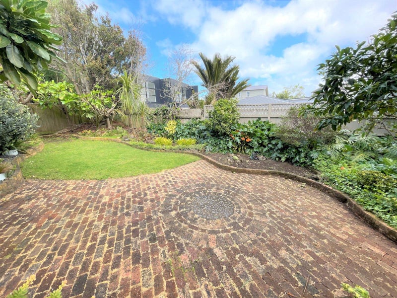 39 Amaru Road, One Tree Hill, Auckland - Carousel 12