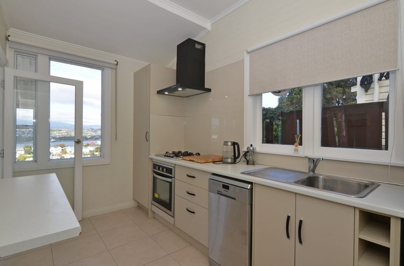 85 Rakau Road, Hataitai, Wellington - Carousel 2