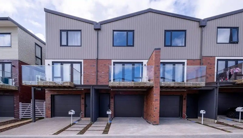 44 Te Puketoka Lane, Māngere, Auckland - Carousel 1