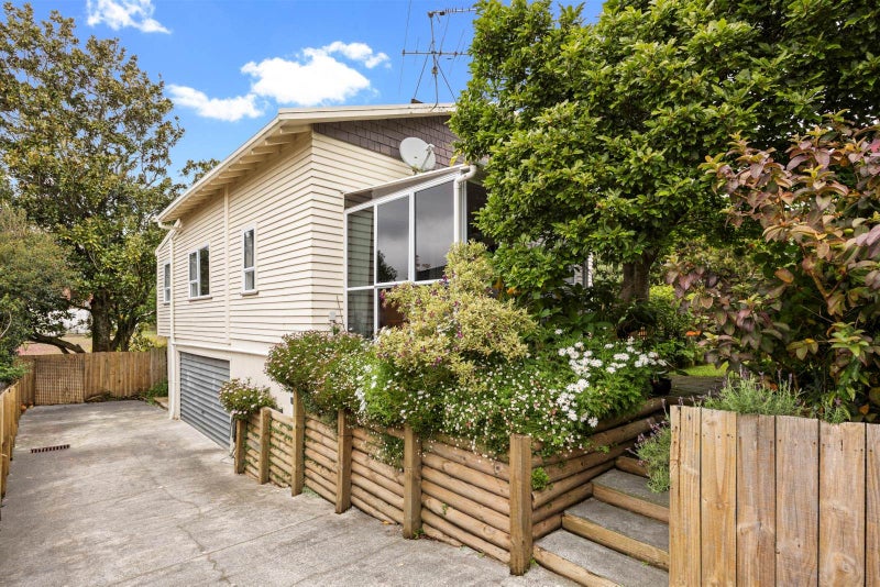 3/62 Titirangi Road, New Lynn, Auckland - Carousel 2