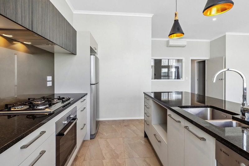 9A Madeira Close, Whitby, Porirua - Carousel 2