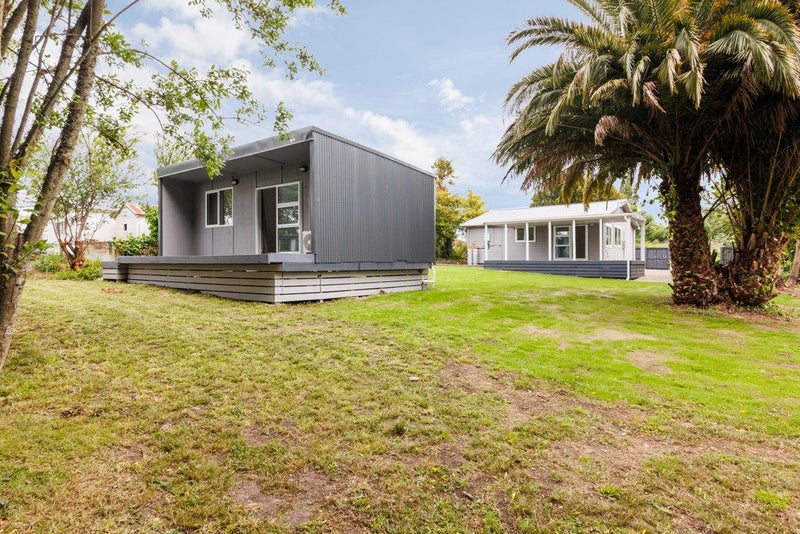 38 Campbell Road, Bunnythorpe, Palmerston North - Carousel 1