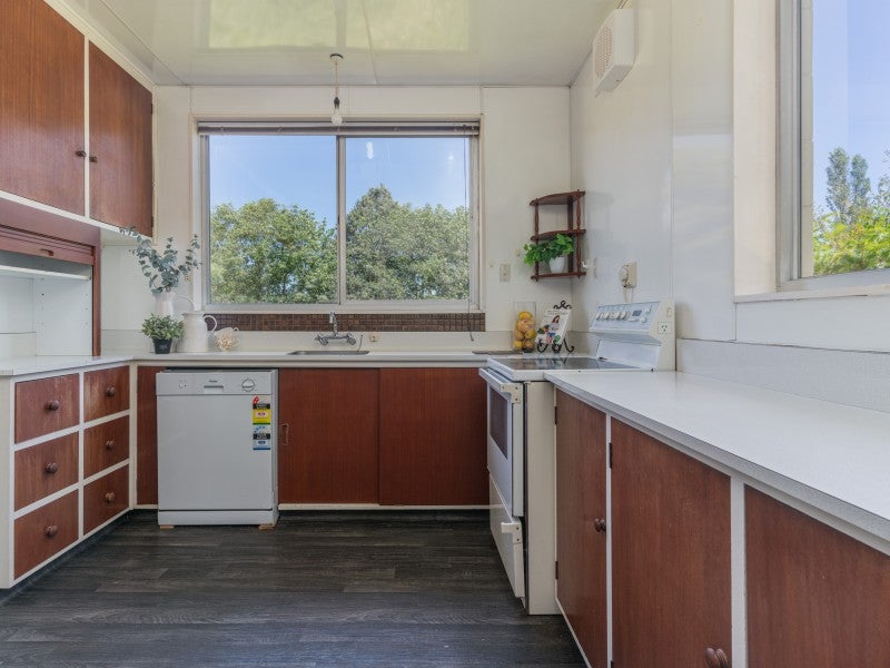 1/15 Dovedale Avenue, Ilam, Christchurch - Carousel 2
