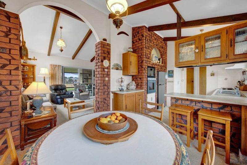 24A St Ives Grove, Whalers Gate, New Plymouth - Carousel 2