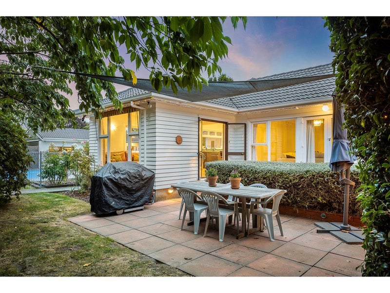 19 Joyce Crescent, Ilam, Christchurch - Carousel 2