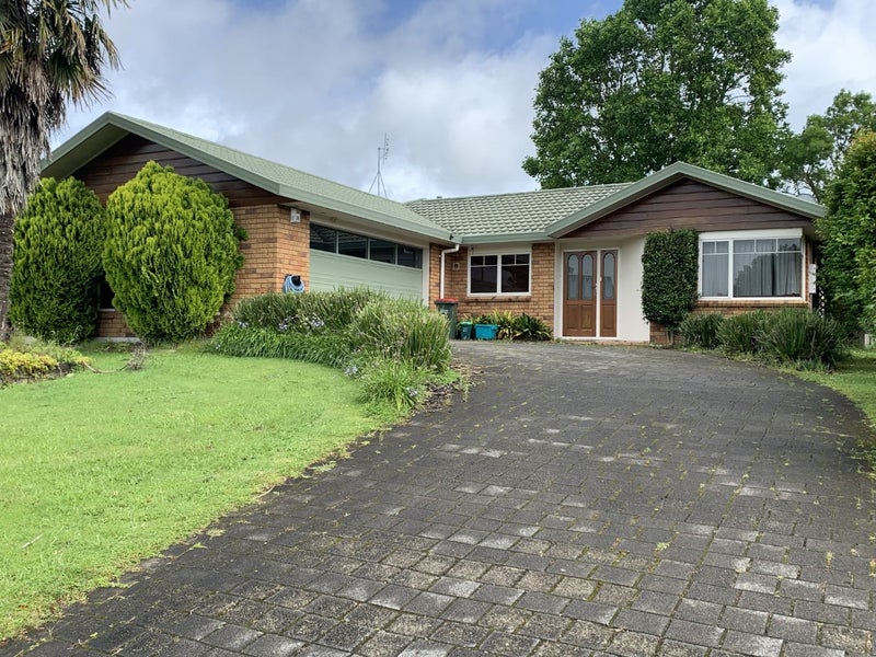 8 Callum Brae Drive, Rototuna, Hamilton - Carousel 1