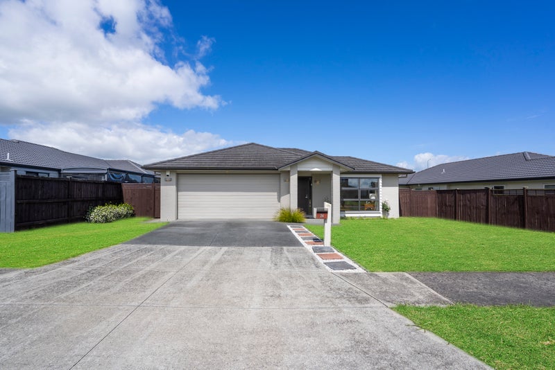 24 Scotsmoor Drive, Wattle Downs, Auckland - Carousel 2