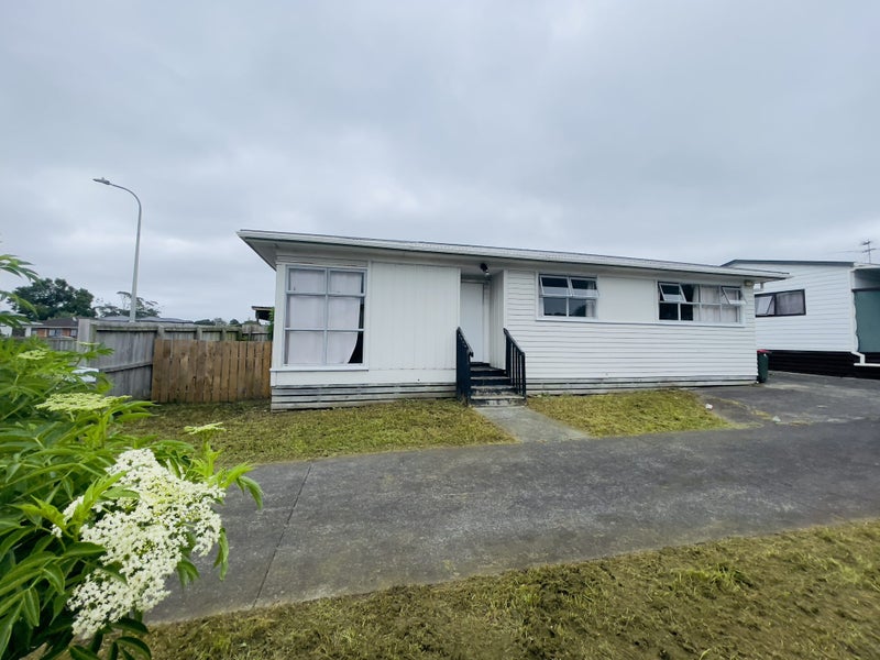 16 Oratu Place, Manurewa, Auckland - Carousel 1