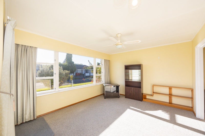 55 Windsor Street, Terrace End, Palmerston North - Carousel 2