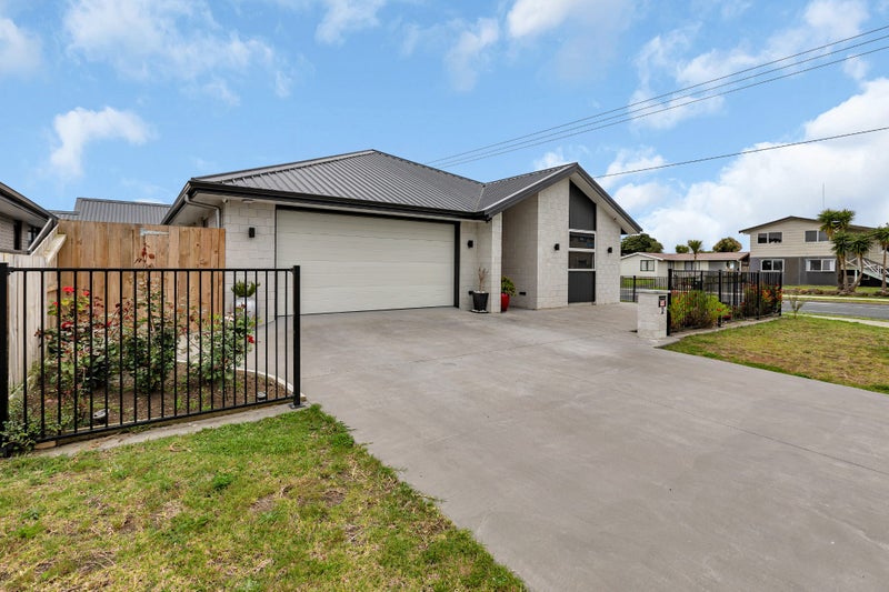 2 Parera Crescent, Tikipunga, Whangarei - Carousel 1