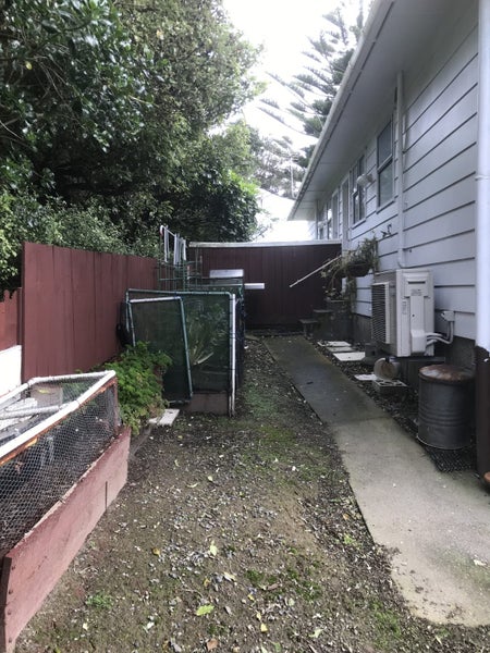4/210 Newlands Road, Newlands, Wellington - Carousel 13
