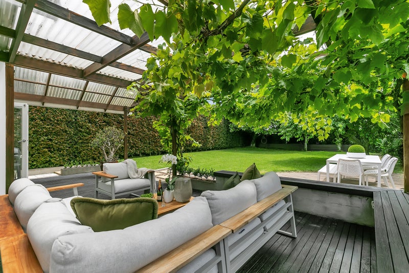 8 Finch Street, Morningside, Auckland - Carousel 2