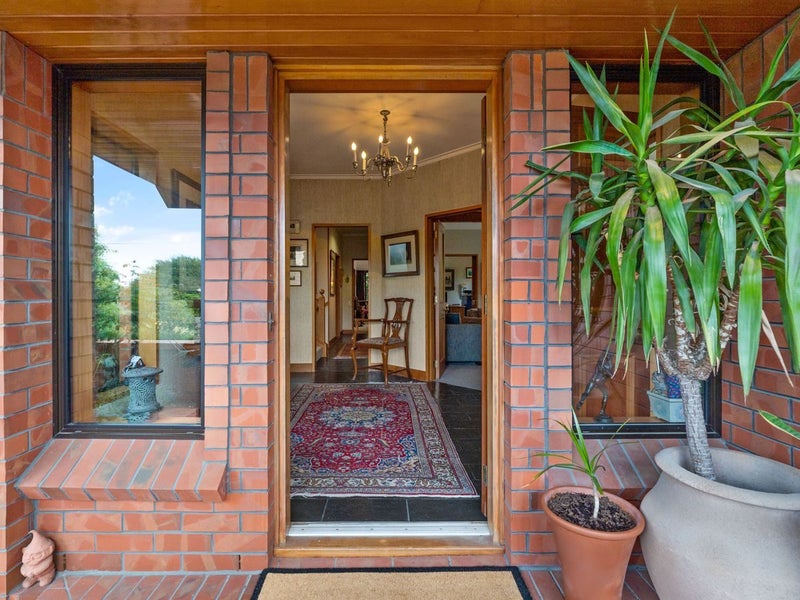 5 Burwood Avenue, Maori Hill, Dunedin - Carousel 2