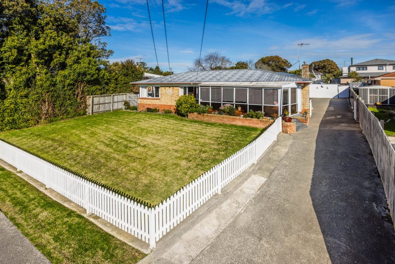 15 Fields Road, Manurewa, Auckland - Carousel 2