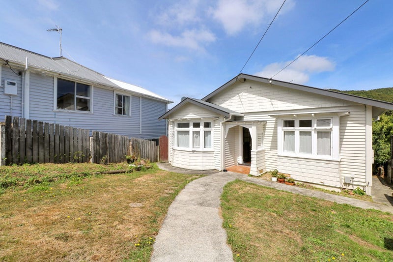 118 Donald Street, Karori, Wellington - Carousel 2