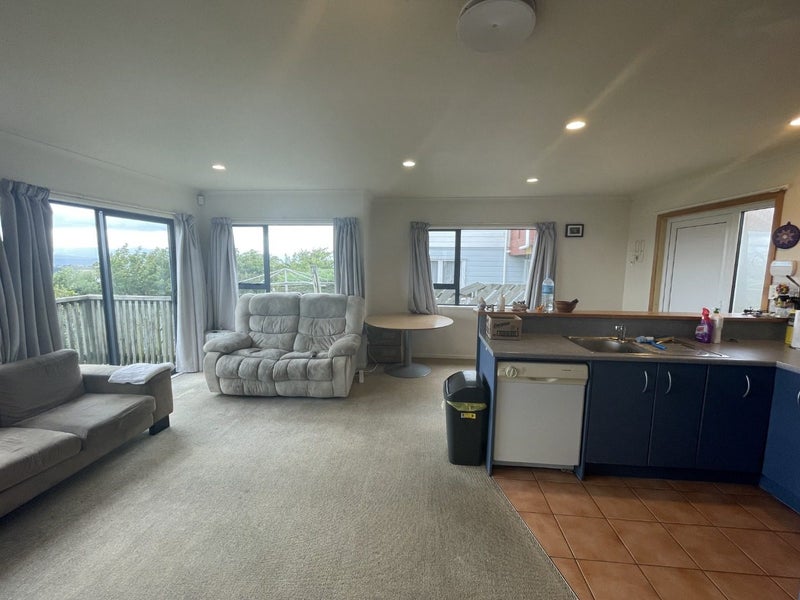 32A Nalanda Crescent, Broadmeadows, Wellington - Carousel 1