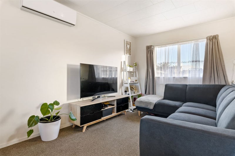 12A Sturges Road, Henderson, Auckland - Carousel 2