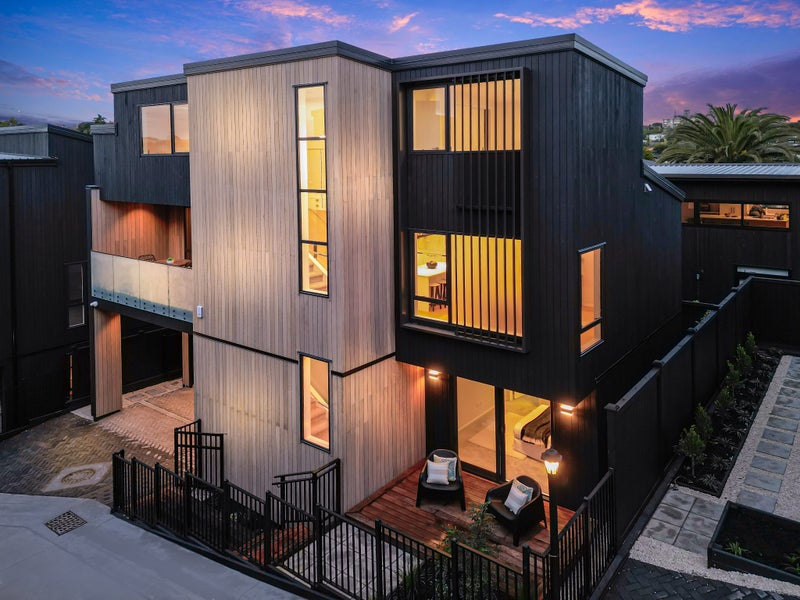 54A Tautari Street, Orakei, Auckland - Carousel 1