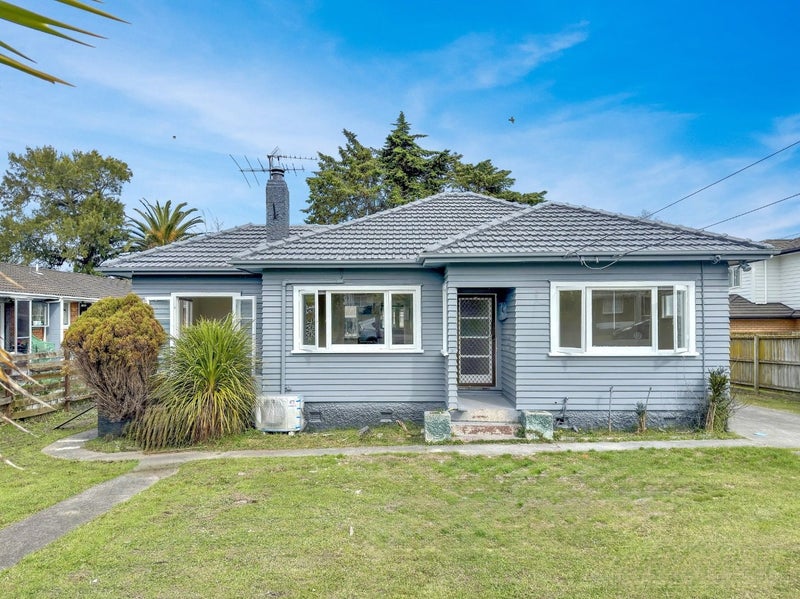 8 Hill Road, Papatoetoe, Auckland - Carousel 1