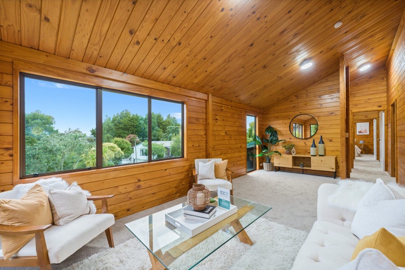 8 Chardon Place, Henderson, Auckland - Carousel 2