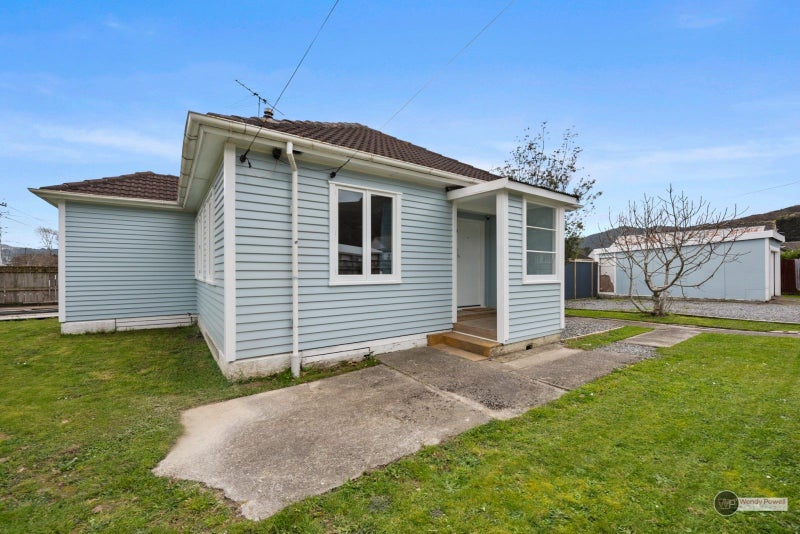 111 Waddington Drive, Naenae, Lower Hutt - Carousel 17