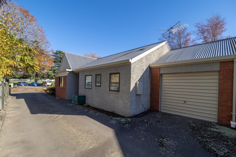 43 WALNUT AVE, Allenton, Ashburton - Carousel 17