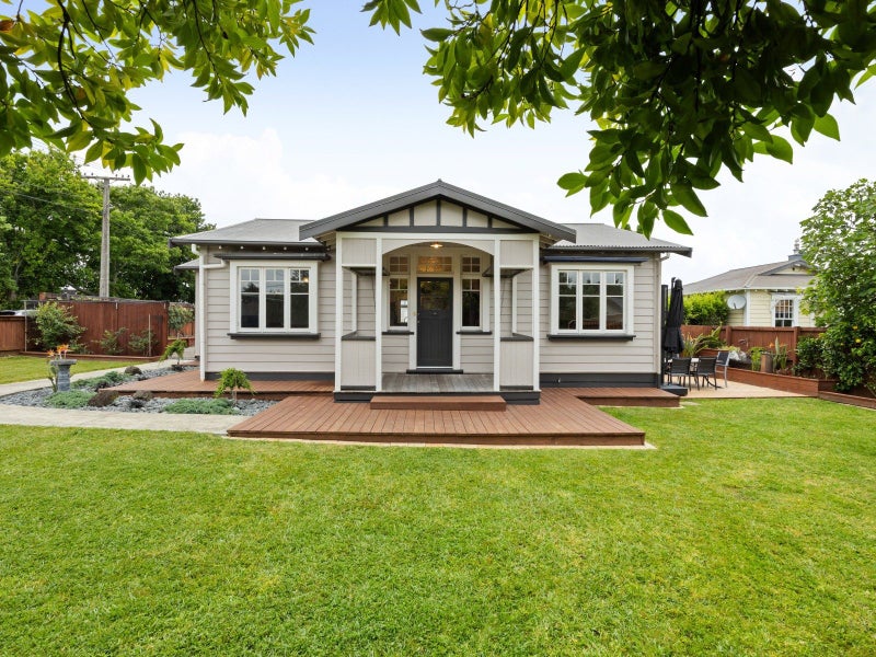 2 Pukeko Street, Frankton, Hamilton - Carousel 1