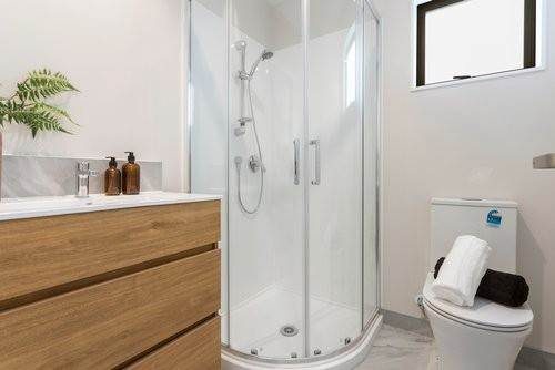 95F Woodglen Road, Glen Eden, Auckland - Carousel 3