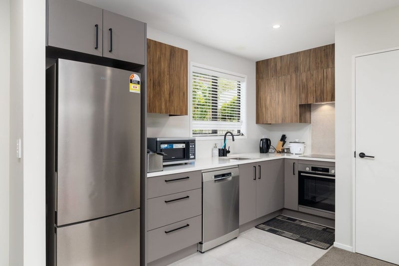 4/443 Madras Street, St Albans, Christchurch - Carousel 2