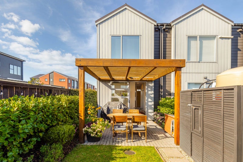 32 Kauri Amber Road, Westgate, Auckland - Carousel 1