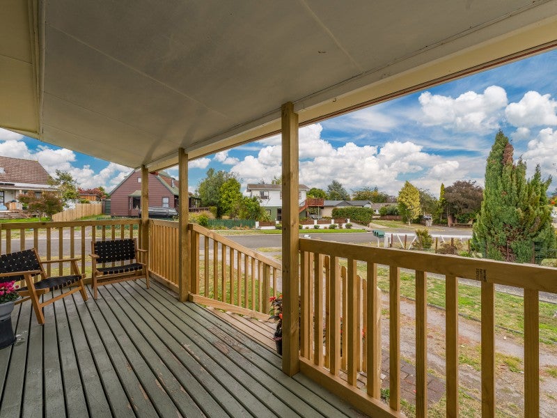 11A Tobin Place, Richmond Heights, Taupō - Carousel 2