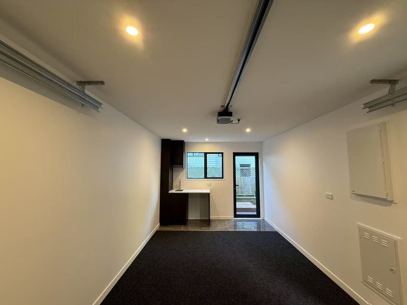 35 Beckenham Avenue, Royal Oak, Auckland - Carousel 17