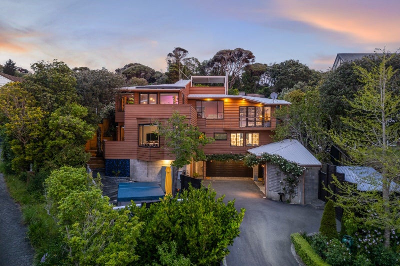 57 Kinloch Place, Papakowhai, Porirua - Carousel 1