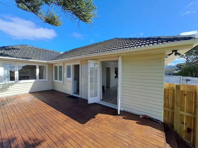 3244 Great North Road, New Lynn, Auckland - Carousel 2