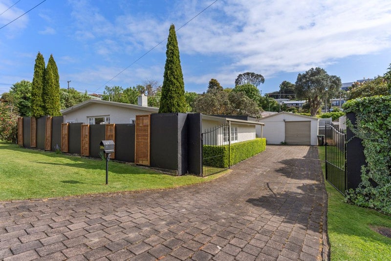 211B Darraghs Road, Brookfield, Tauranga - Carousel 1