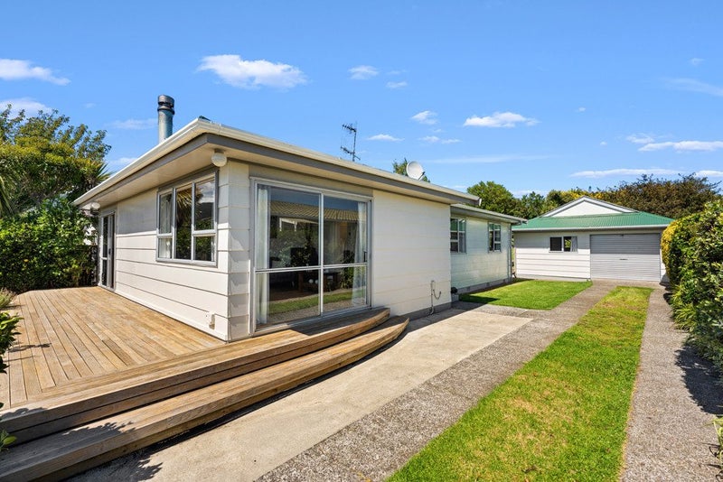 8 Manawa Avenue, Raumati Beach, Paraparaumu - Carousel 21
