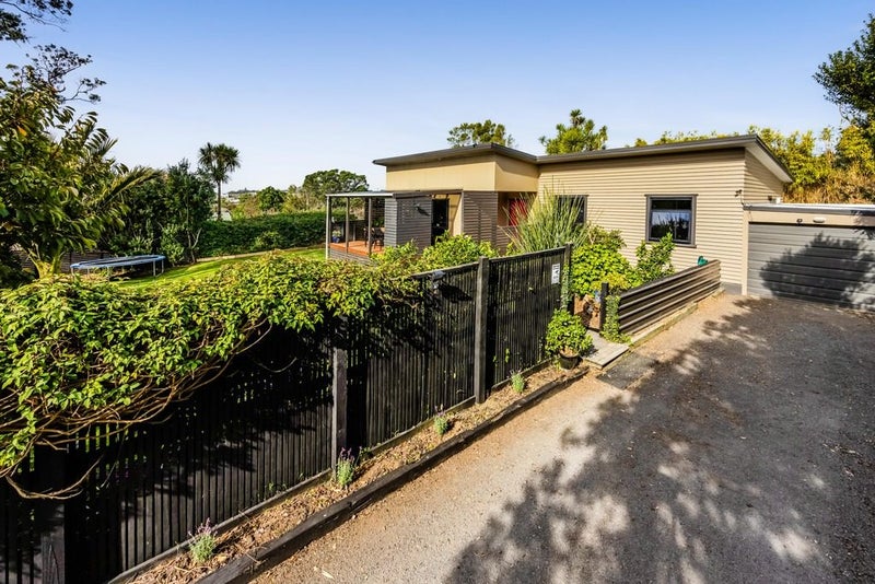 6 Moana Crescent, Blagdon, New Plymouth - Carousel 19