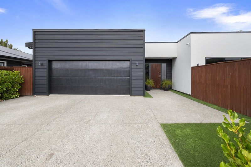 34 Freedom Drive, Kelvin Grove, Palmerston North - Carousel 1