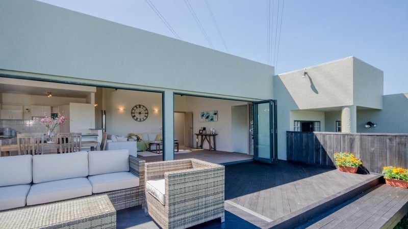 28 Hoskins Avenue, Hillsborough, Auckland - Carousel 2
