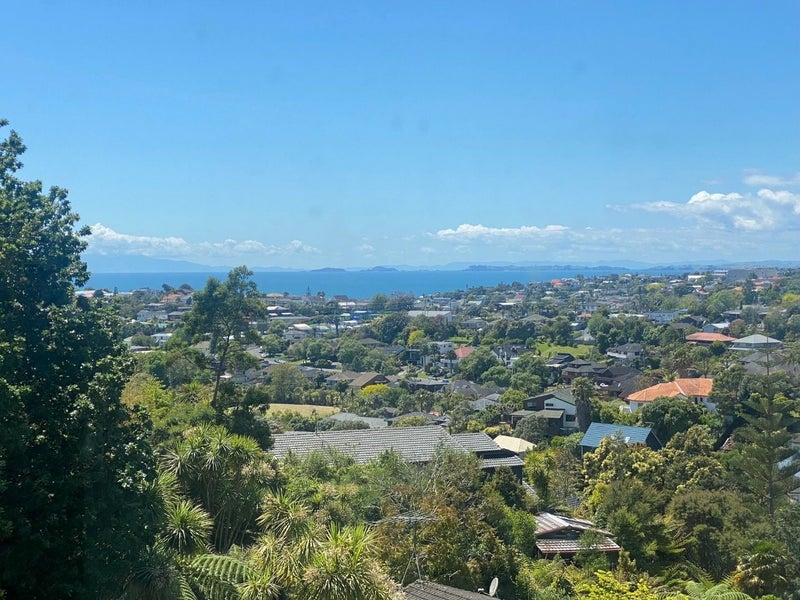 2/108 Arran Road, Browns Bay, Auckland - Carousel 2
