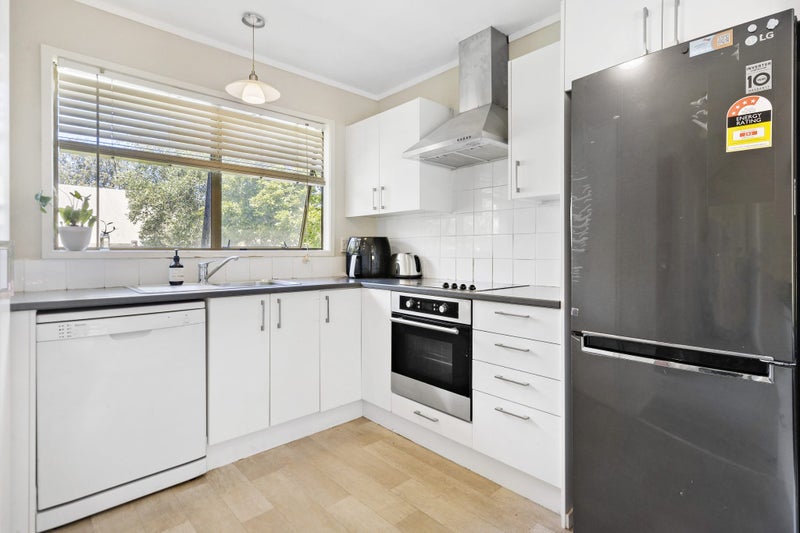 6F/18 Cranbrook Place, Glendowie, Auckland - Carousel 2